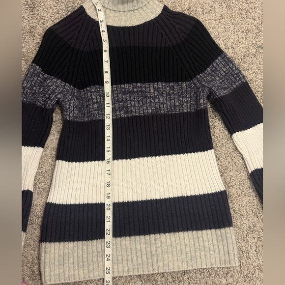 Calvin Klein Jeans Black and Gray Cowl Turtleneck Sweater - Picture 7 of 9